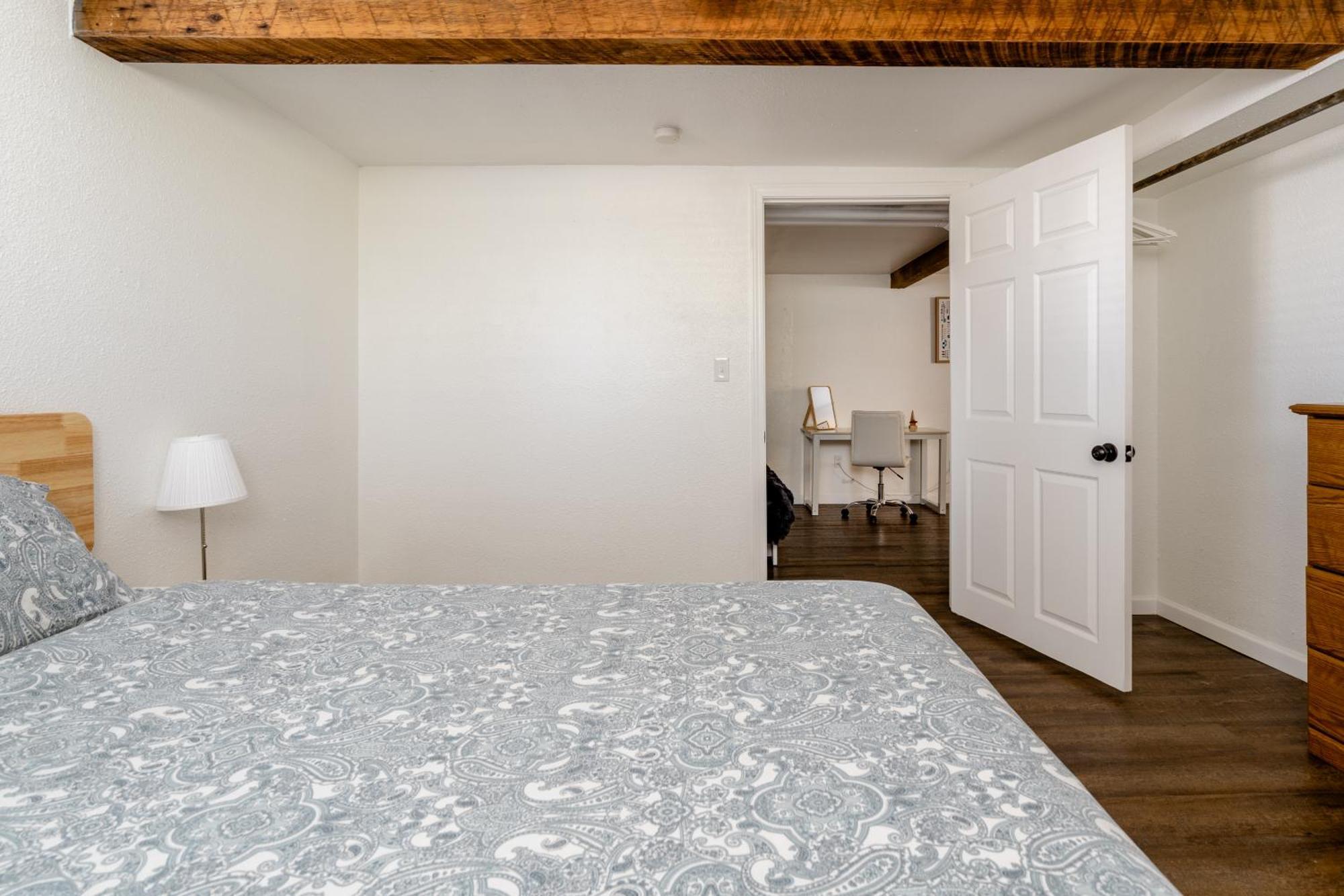 Holiday home Collection - Spacious 4 Bedroom W Two Kitchens Portland