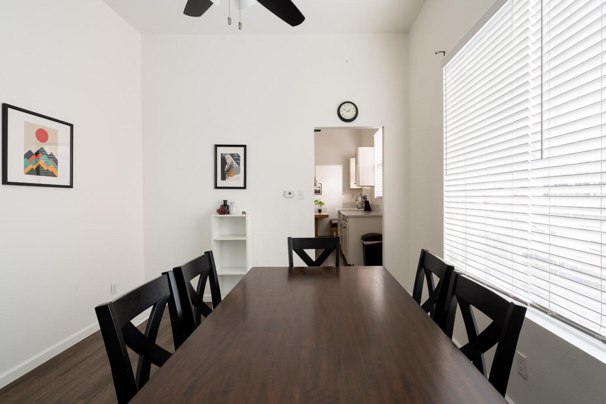Holiday home Collection - Spacious 4 Bedroom W Two Kitchens Portland