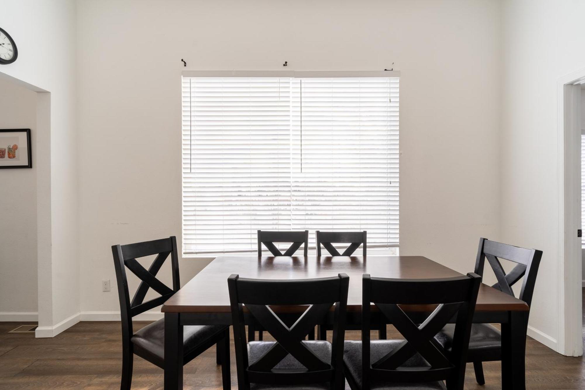 Collection - Spacious 4 Bedroom W Two Kitchens * Portland