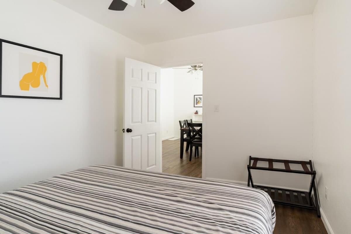 Collection - Spacious 4 Bedroom W Two Kitchens * Portland