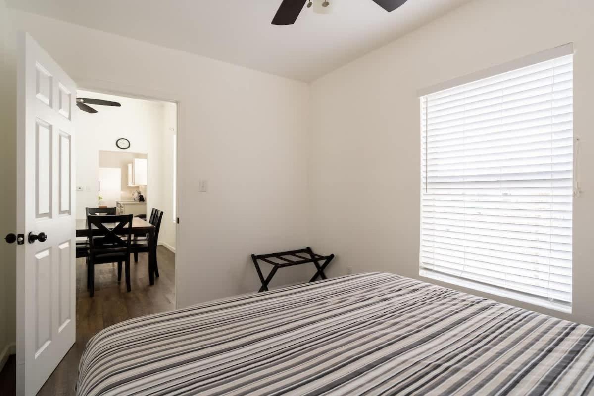 Collection - Spacious 4 Bedroom W Two Kitchens * Portland