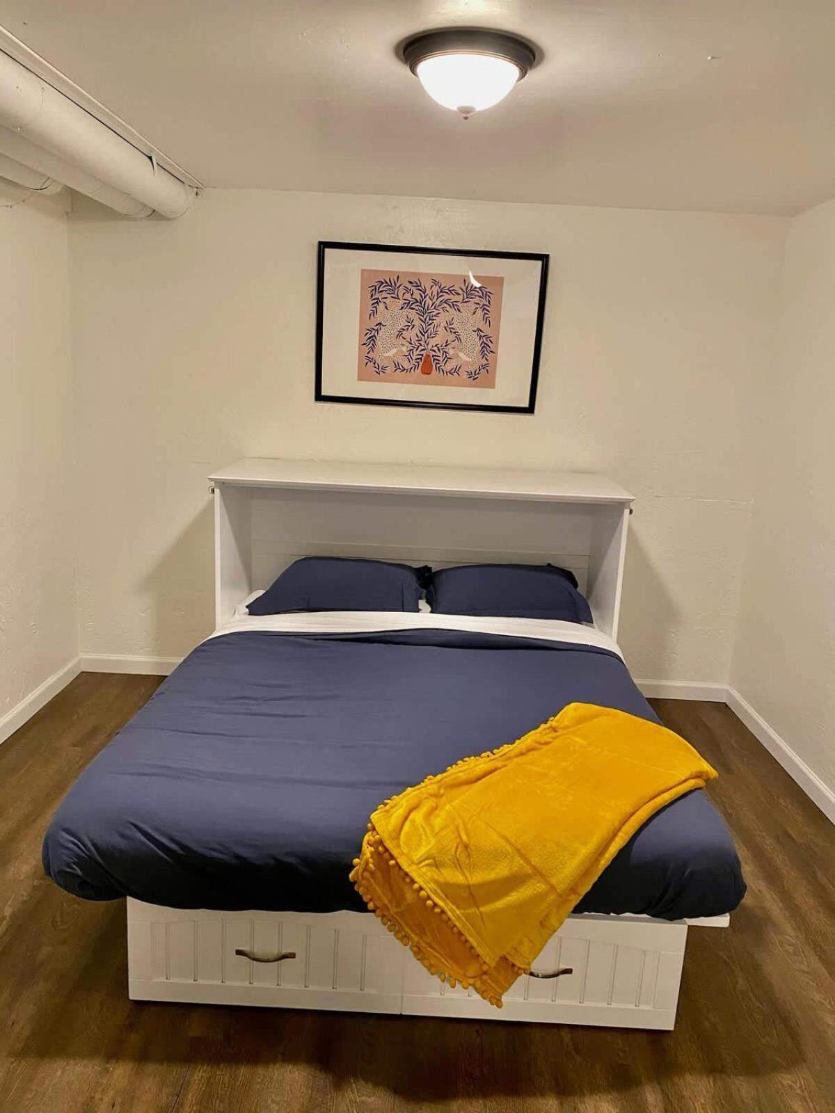 Collection - Spacious 4 Bedroom W Two Kitchens * Portland