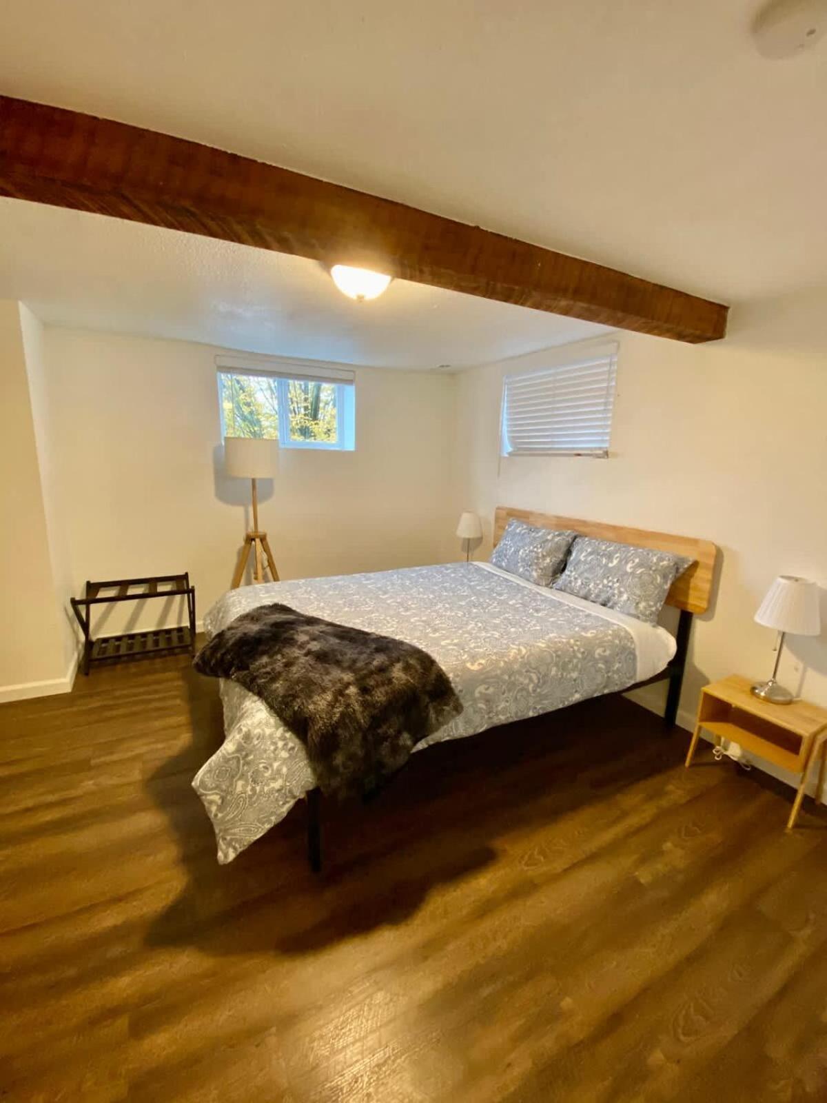 Holiday home Collection - Spacious 4 Bedroom W Two Kitchens Portland